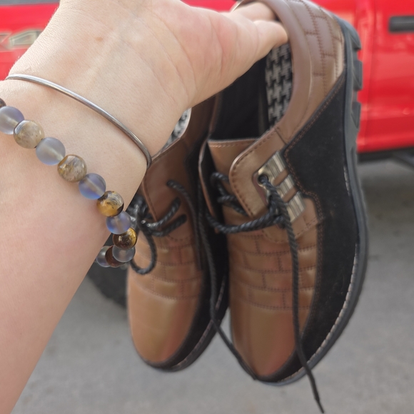 Brown and Black Men's Casual Shoes - Picture 6 of 6